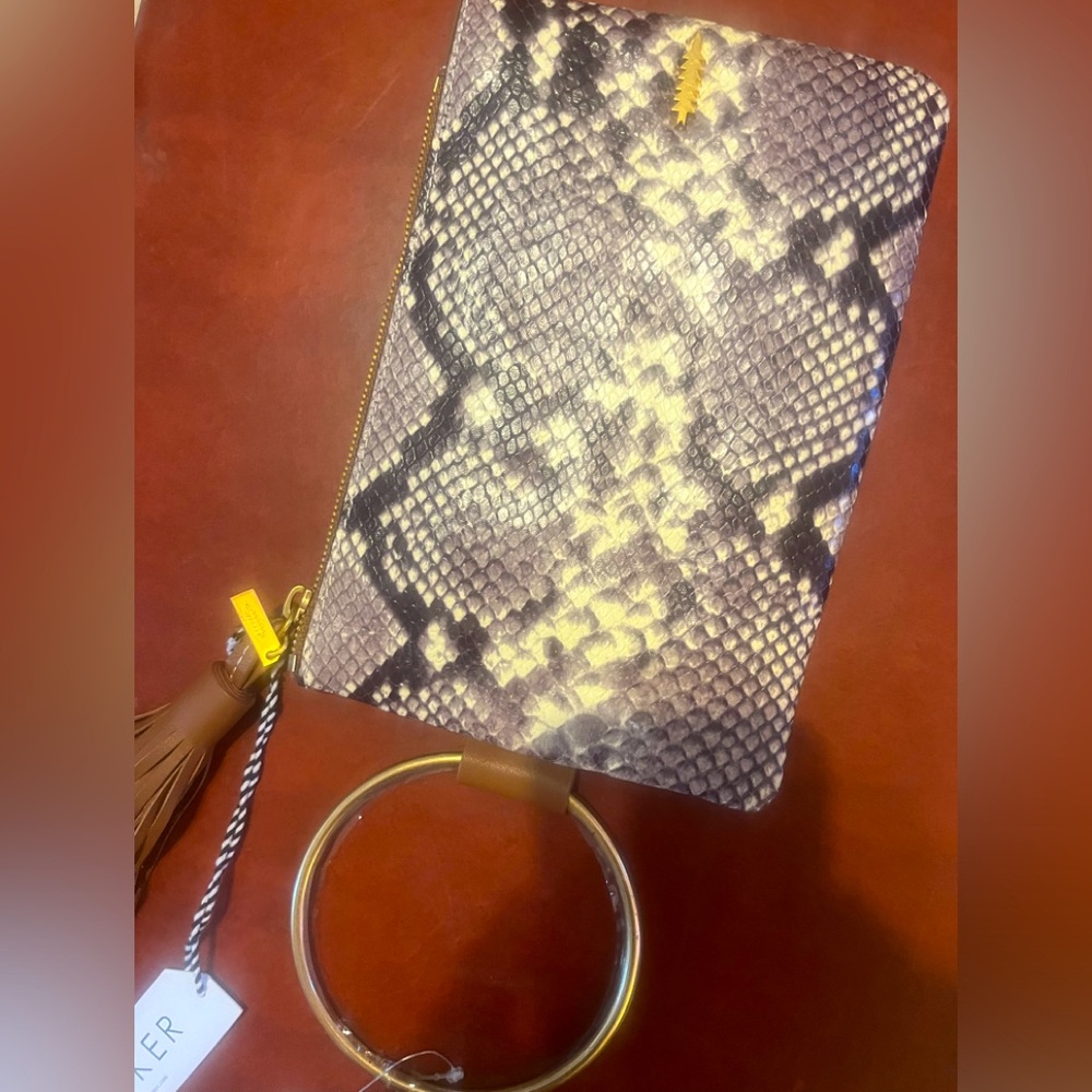 Nolita clutch